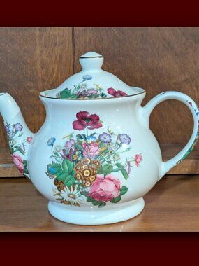 Vintage Sadler Windsor England Floral Teapot | English Cottage Garden